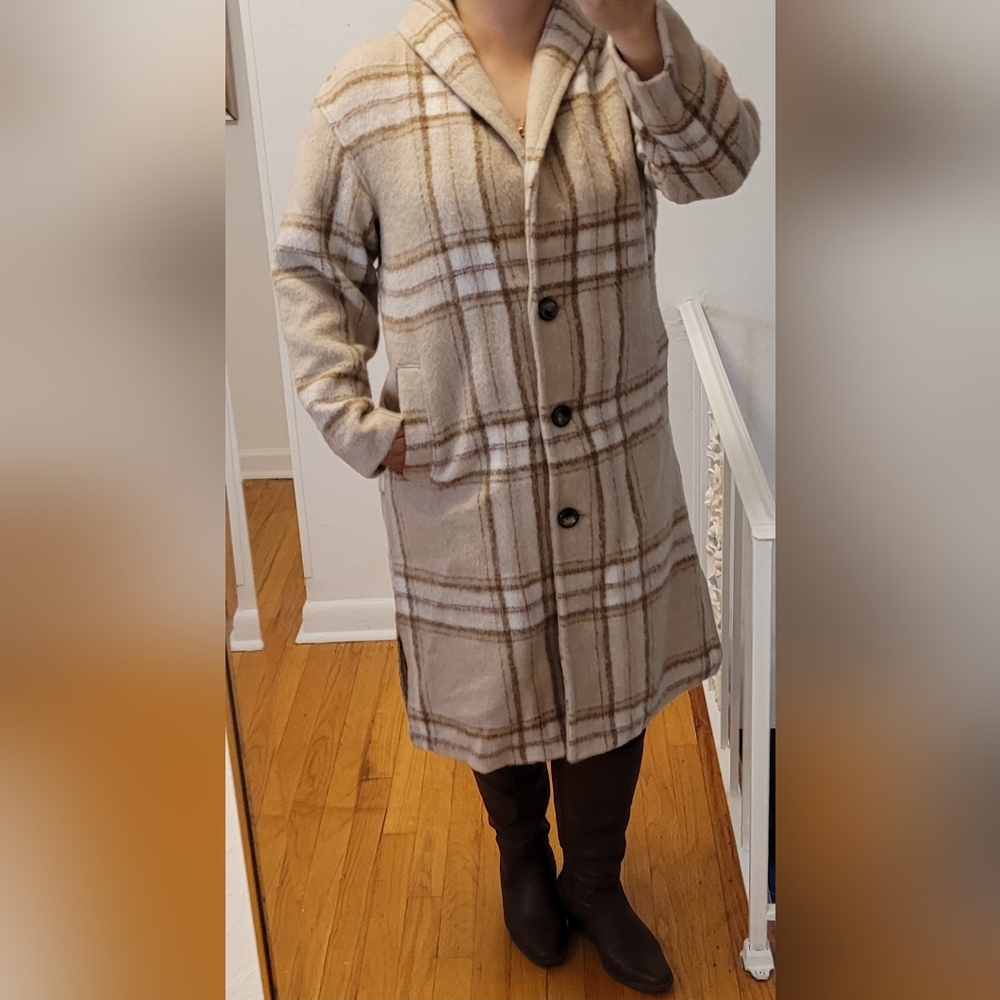 Old Navy Plaid Tan and Brown Blazer - Picture 6 of 11